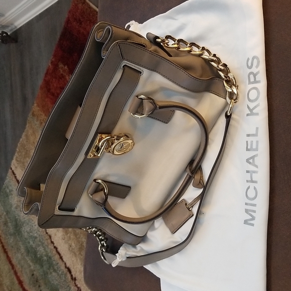 MK leather bag - Picture 16 of 17